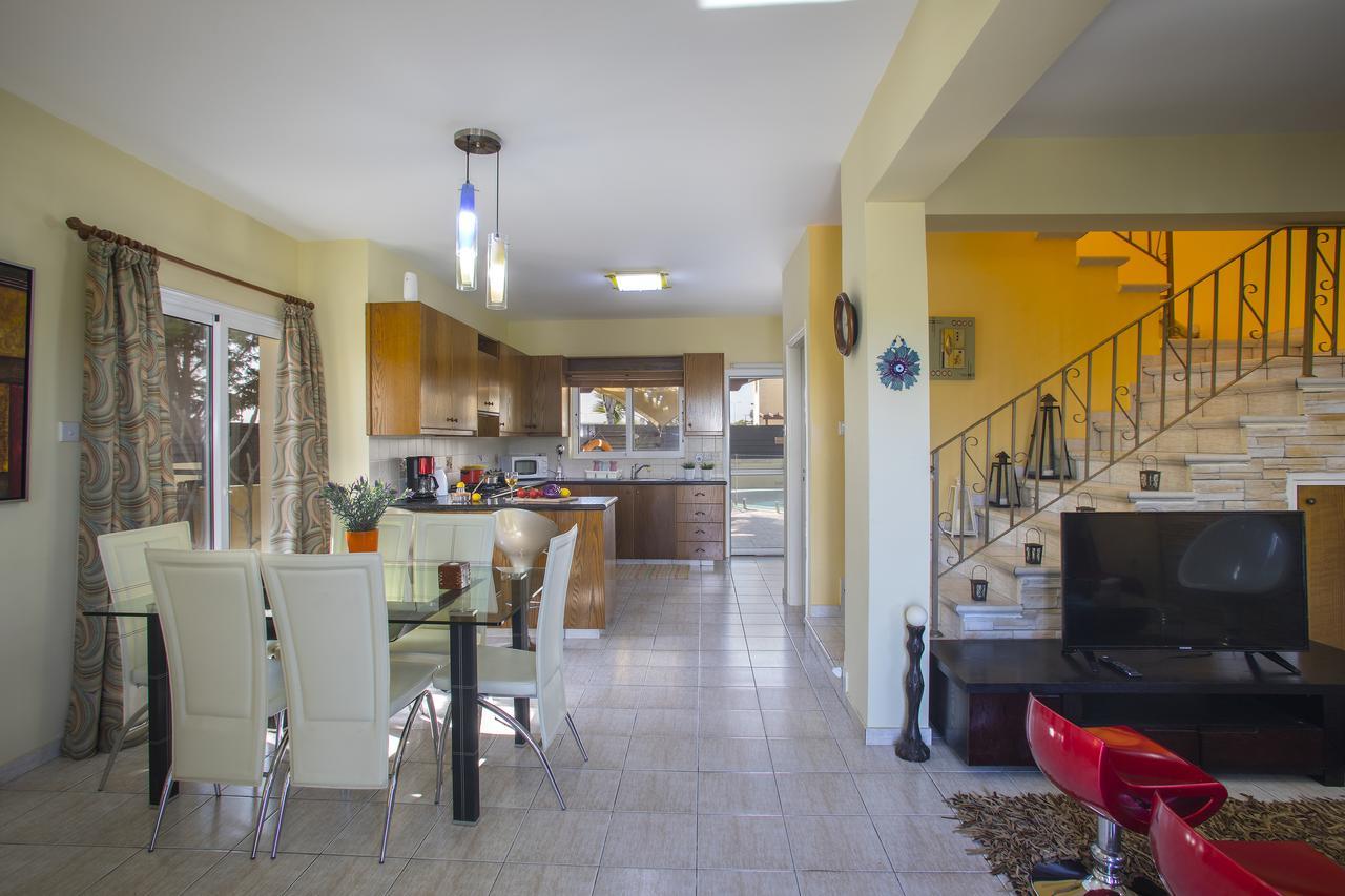 Ayia Napa Tropical Beach Villa Екстериор снимка