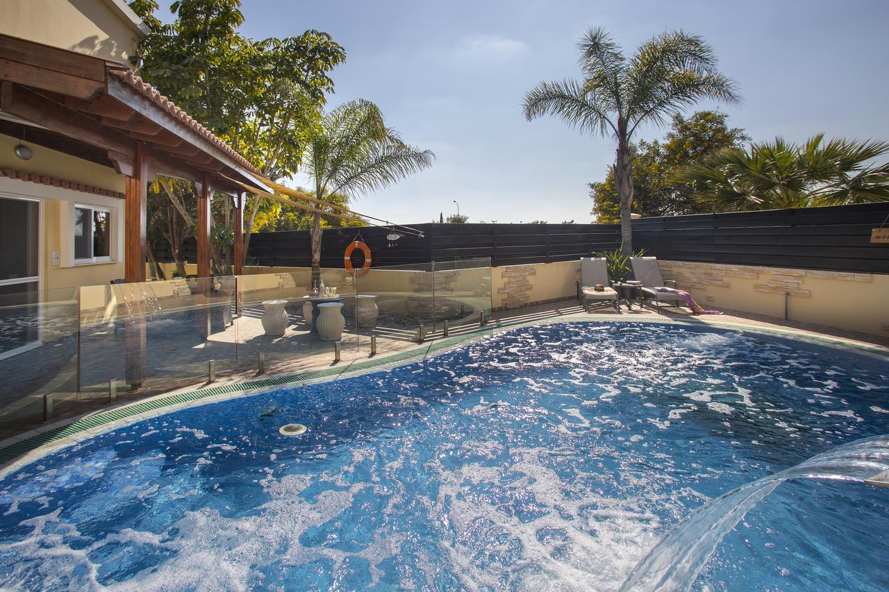 Ayia Napa Tropical Beach Villa Екстериор снимка