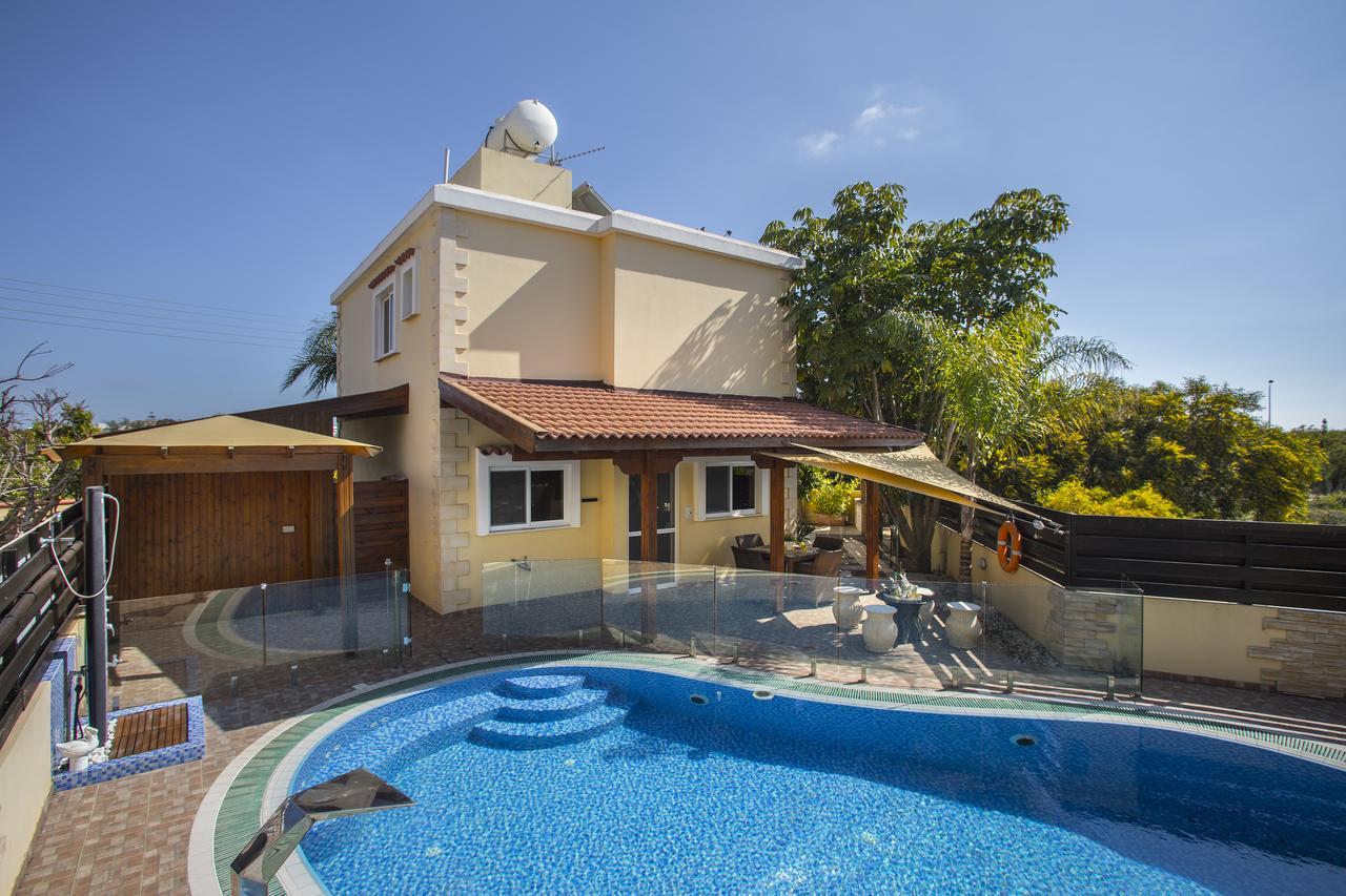 Ayia Napa Tropical Beach Villa Екстериор снимка
